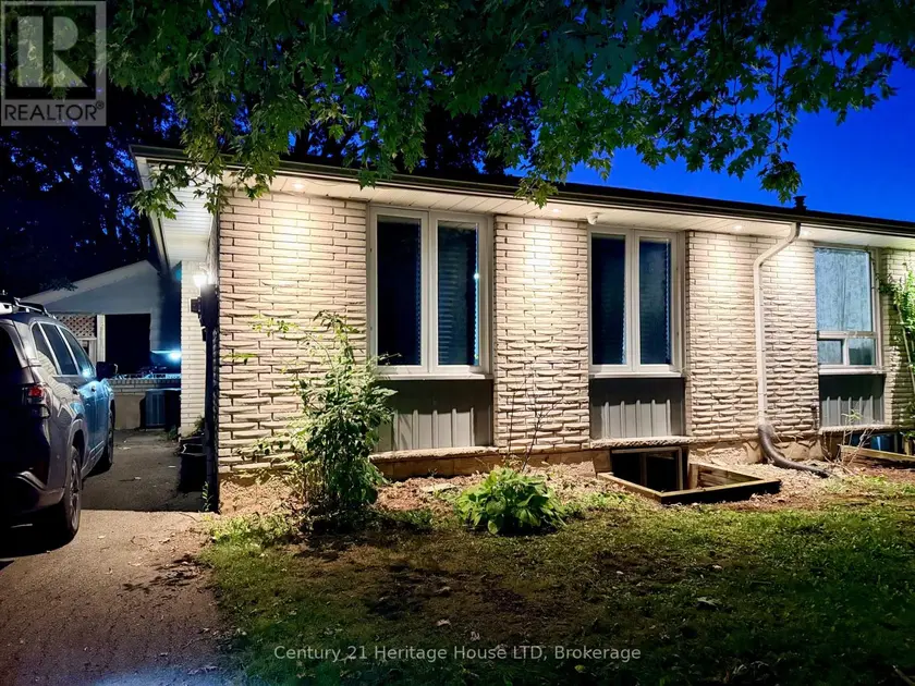 Semi-Detached/Link at 387 FIRST AVENUE, Welland