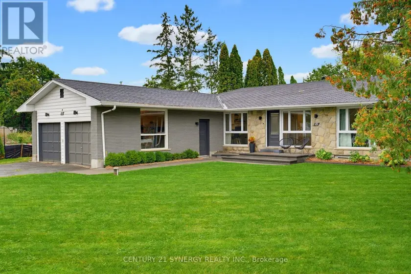 Detached at 10 HONEY GABLES DRIVE, Ottawa