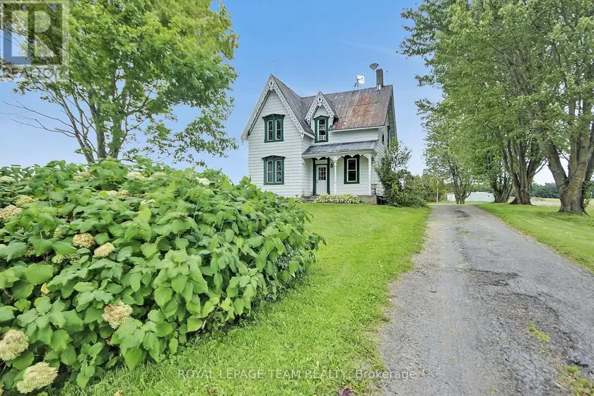 Detached at 2451 9TH LINE, Ottawa