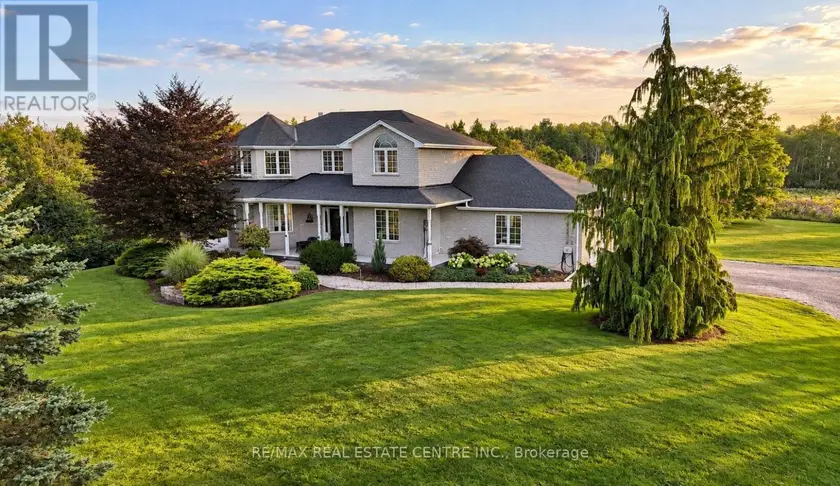 Detached at 1295 SHEFFIELD ROAD, North Dumfries