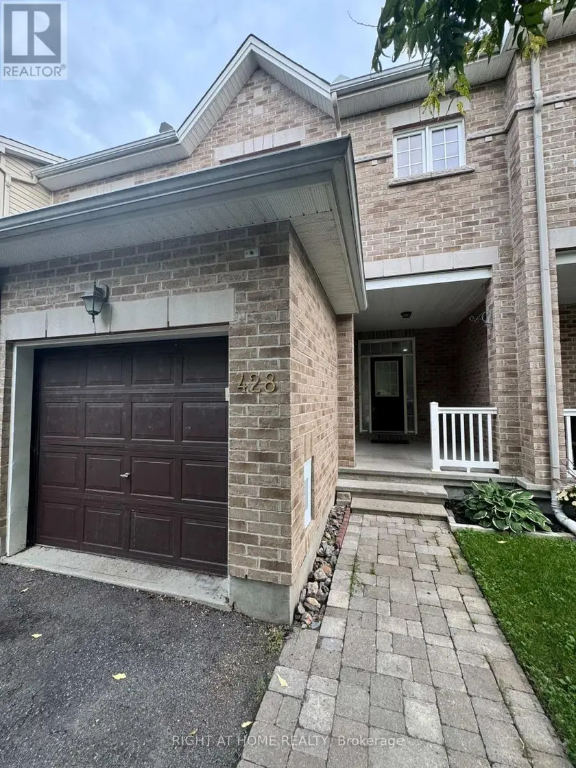 Townhouse at 428 FOXHALL WAY, Ottawa