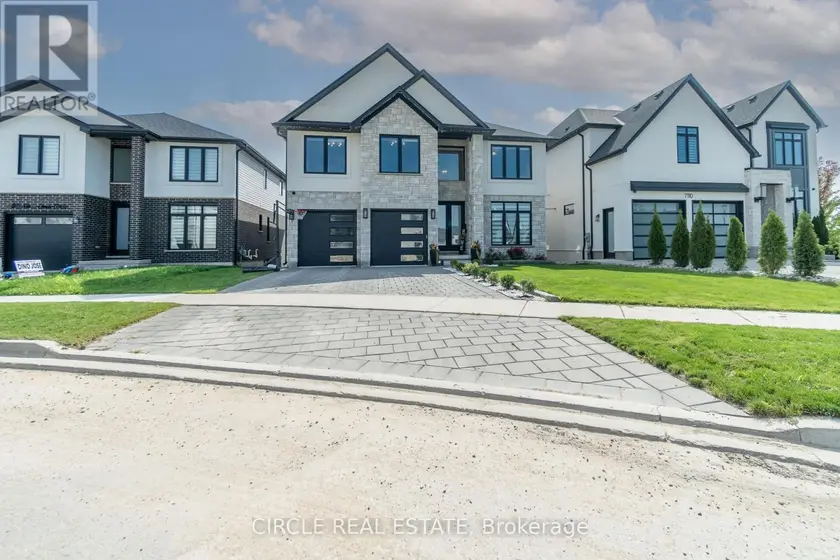 Detached at 7116 SILVER CREEK CIRCLE, London South