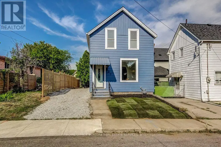 Detached at 533 CATHARINE STREET N, Hamilton