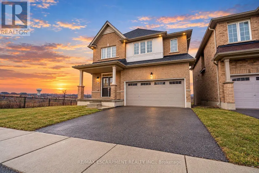 Detached at 92 LONGBOAT RUN W, Brantford