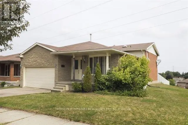 Detached at 2 HODDLE CRESCENT, Kitchener