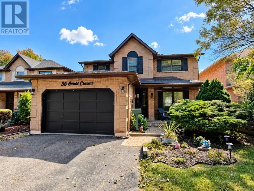Detached at 35 GERALD CRESCENT, Hamilton