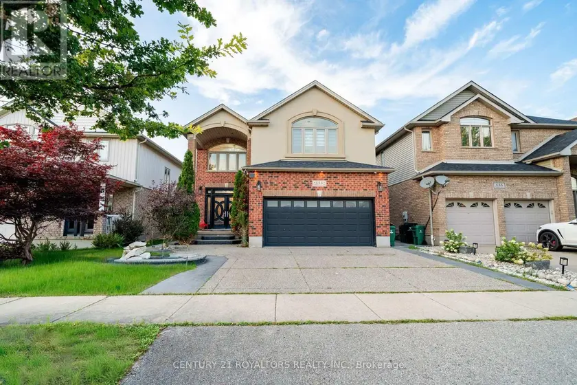 Detached at 444 THOMAS SLEE DRIVE, Kitchener