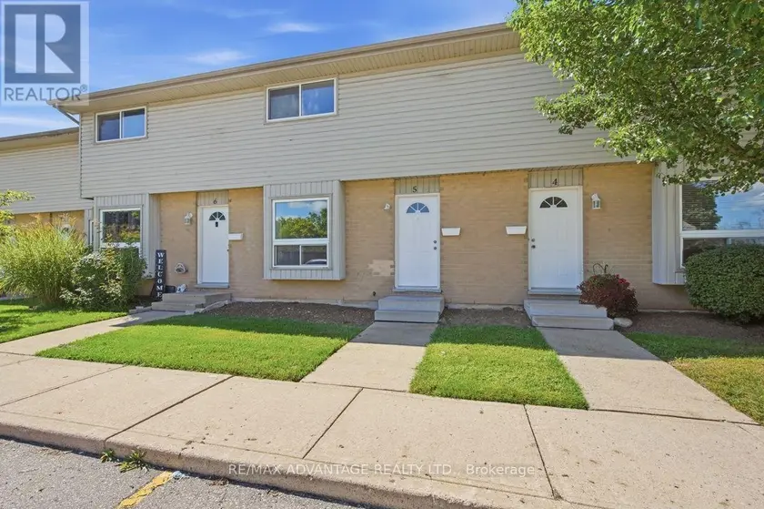 Townhouse at 5 - 577 THIRD STREET, London East