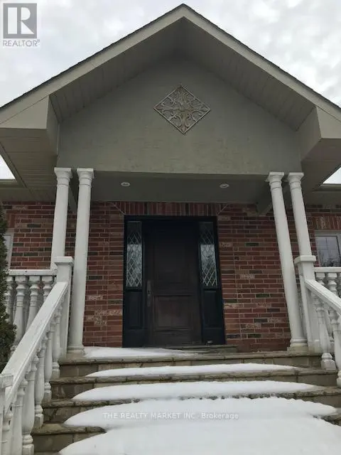 Detached at UPPER LEVEL - 383206 20 SIDE ROAD, Amaranth