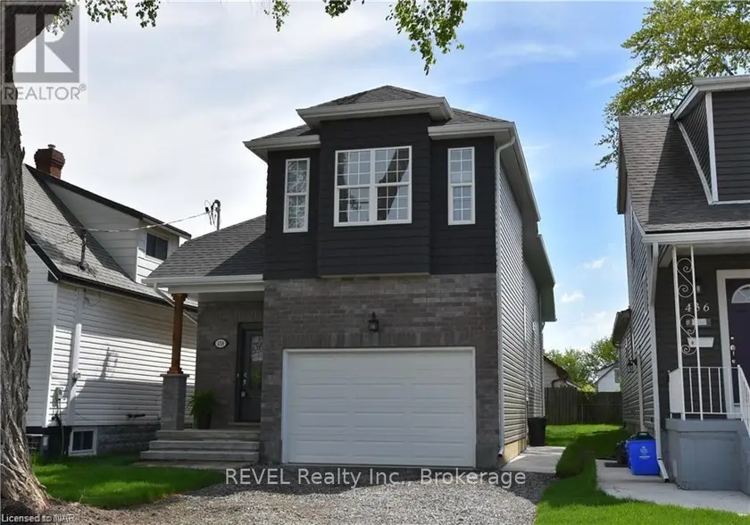 Detached at 438 MCALPINE AVENUE N, Welland