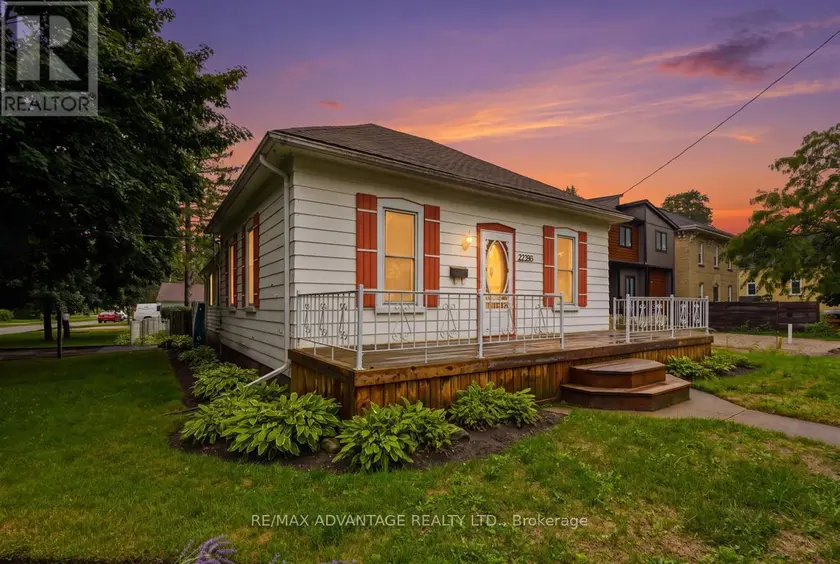 Detached at 22383 ADELAIDE ROAD, Strathroy-Caradoc