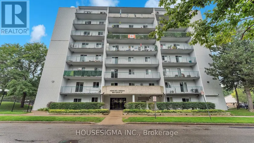 Apartment at 201 - 986 HURON STREET, London East