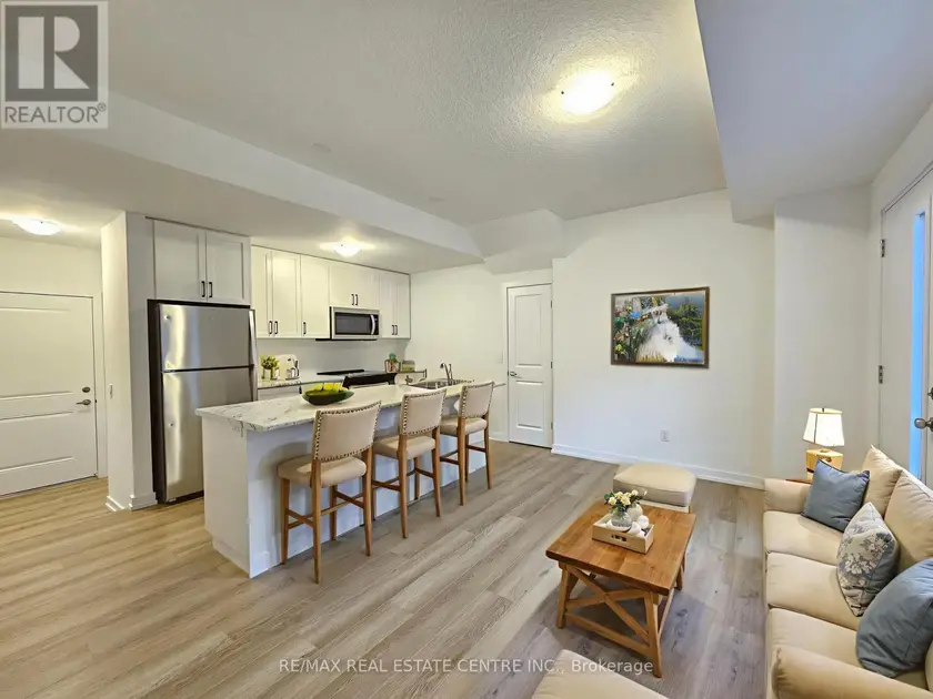 Townhouse at 11 - 70 KENESKY DRIVE, Hamilton