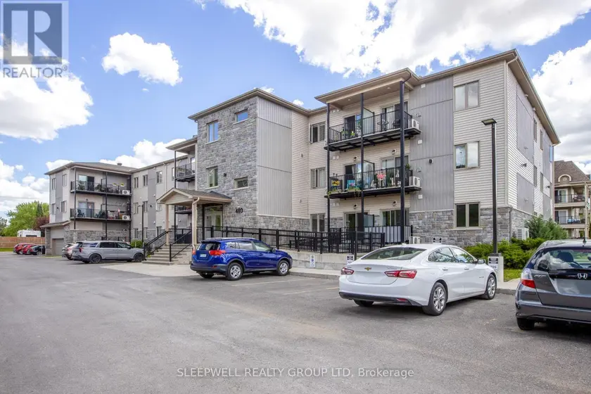 Multiplex at 205 - 480 CHURCH STREET, Russell