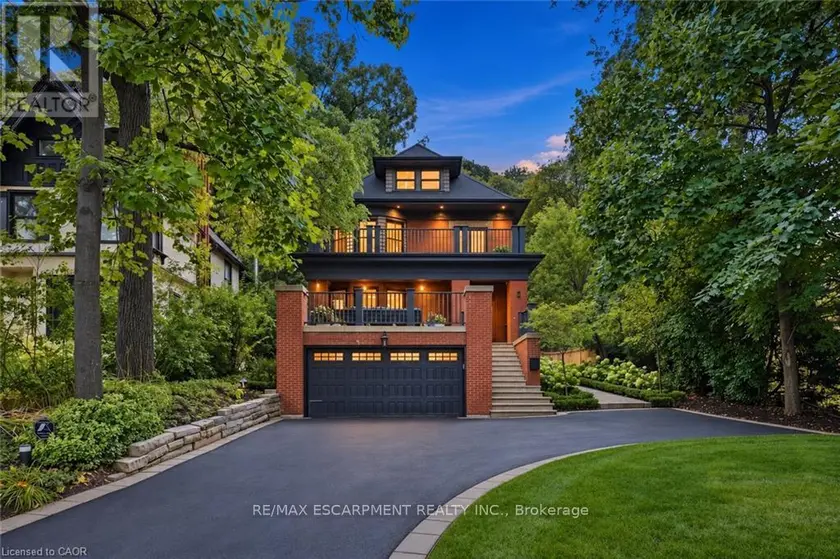 Detached at 2 FREEMAN PLACE, Hamilton