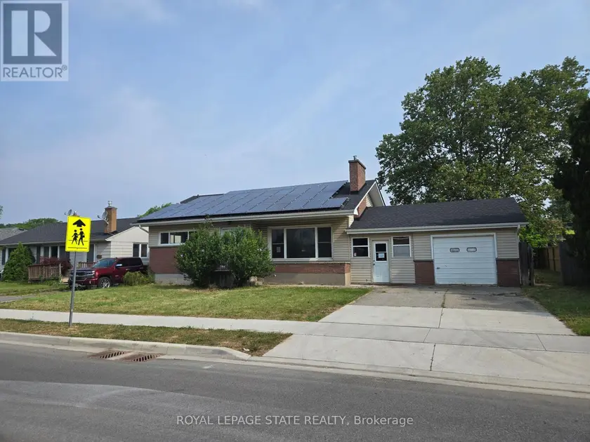 Detached at 16 BRODERICK AVENUE, Thorold