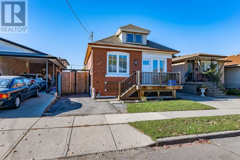 Detached at 257 TRAGINA AVENUE N, Hamilton