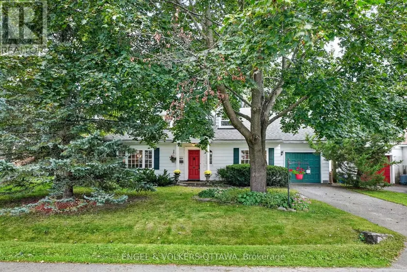 Detached at 250 FAIRCREST ROAD, Ottawa