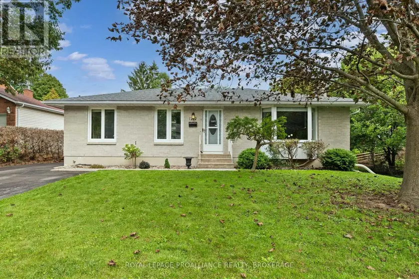Detached at 1212 PRINCE CHARLES DRIVE, Kingston