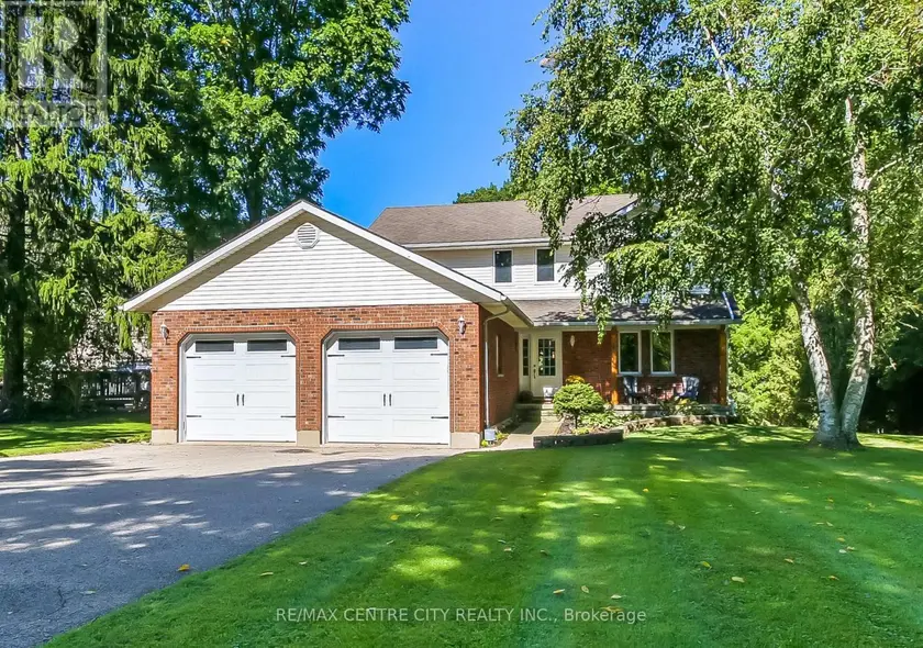 Detached at 37450 LAKE LINE, Southwold
