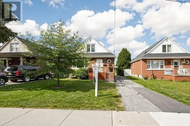 Detached at 357 EAST 17TH STREET, Hamilton