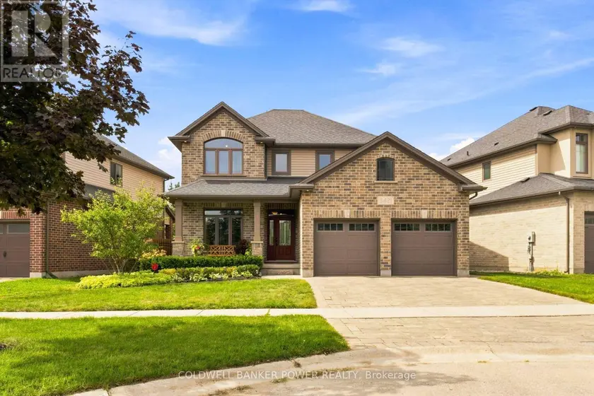 Detached at 3421 SINGLETON AVENUE, London South