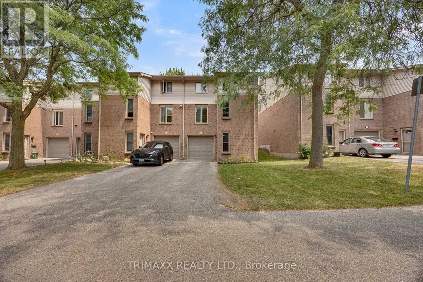 Townhouse at 35 - 1855 ALDERSBROOK ROAD, London North
