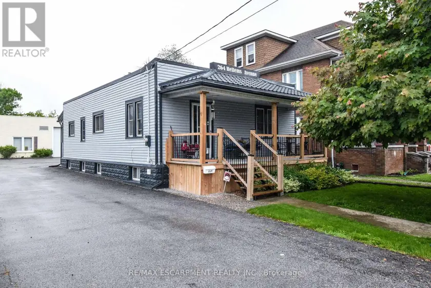 Detached at 264 HELLEMS AVENUE, Welland