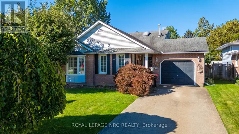 Detached at 92 LARCHWOOD CIRCLE, Welland