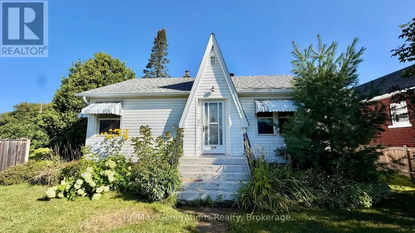 Detached at 1019 FRANCIS STREET W, Thunder Bay
