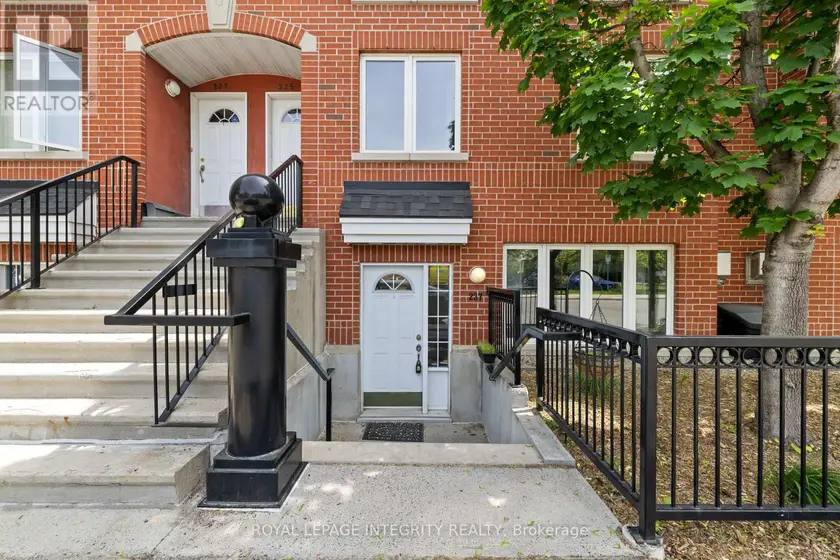 Townhouse at 237 CUMBERLAND STREET, Ottawa