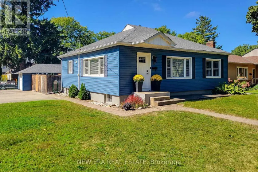 Detached at 19 THORNDALE AVENUE, St. Catharines