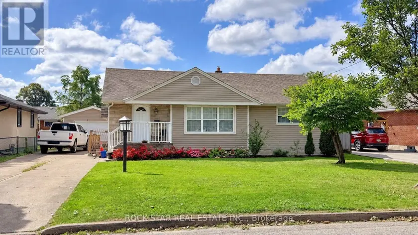 Detached at 12 ROSELAND AVENUE, St. Catharines