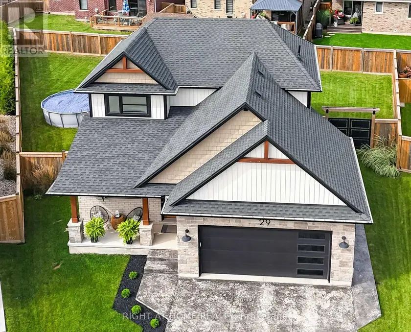 Detached at 29 HARLEQUIN COURT, St. Thomas