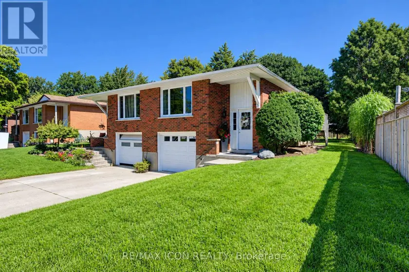 Semi-Detached/Link at 31 GROSBEAK ROAD, Woolwich