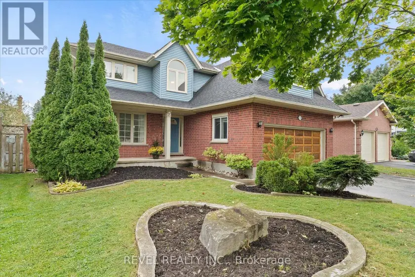 Detached at 51 NAPOLEON DRIVE N, London East