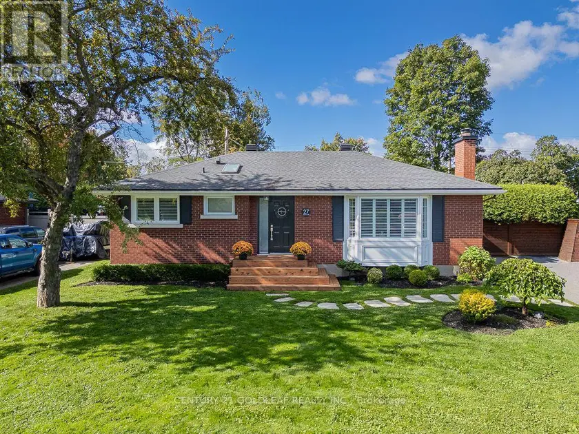 Detached at 27 ROUNDHAY DRIVE, Ottawa