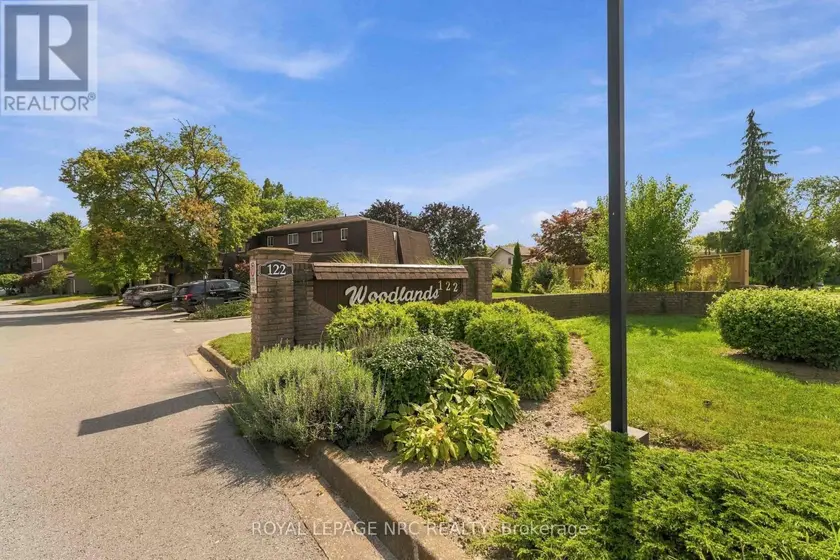 Townhouse at 43 - 122 LAKESHORE ROAD, St. Catharines