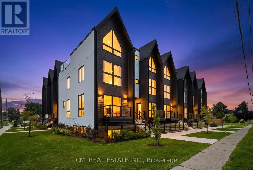 Townhouse at 302 - 7277 WILSON CRESCENT, Niagara Falls
