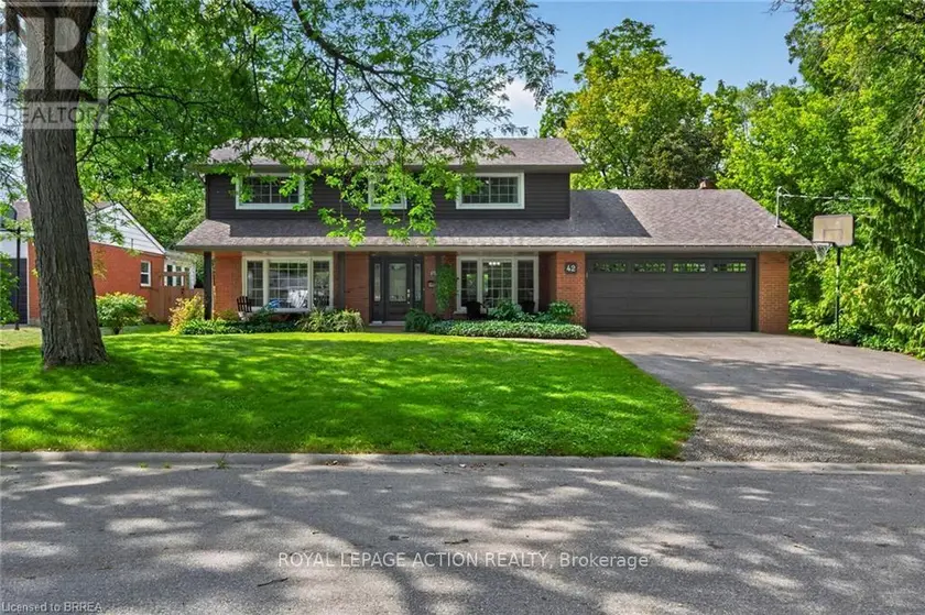 Detached at 42 ROBINSON AVENUE, Brantford