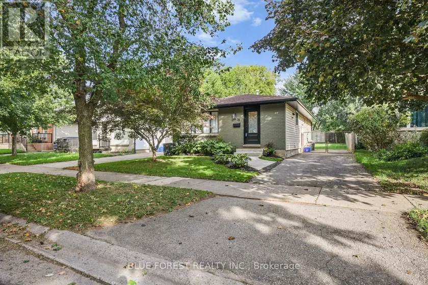 Detached at 38 STROUD CRESCENT, London South
