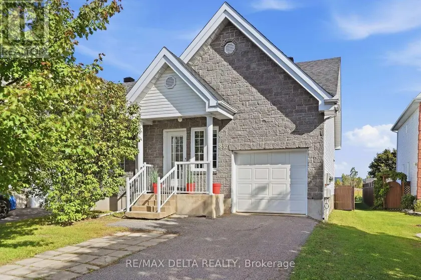 Semi-Detached/Link at 851 NELSON STREET W, Hawkesbury