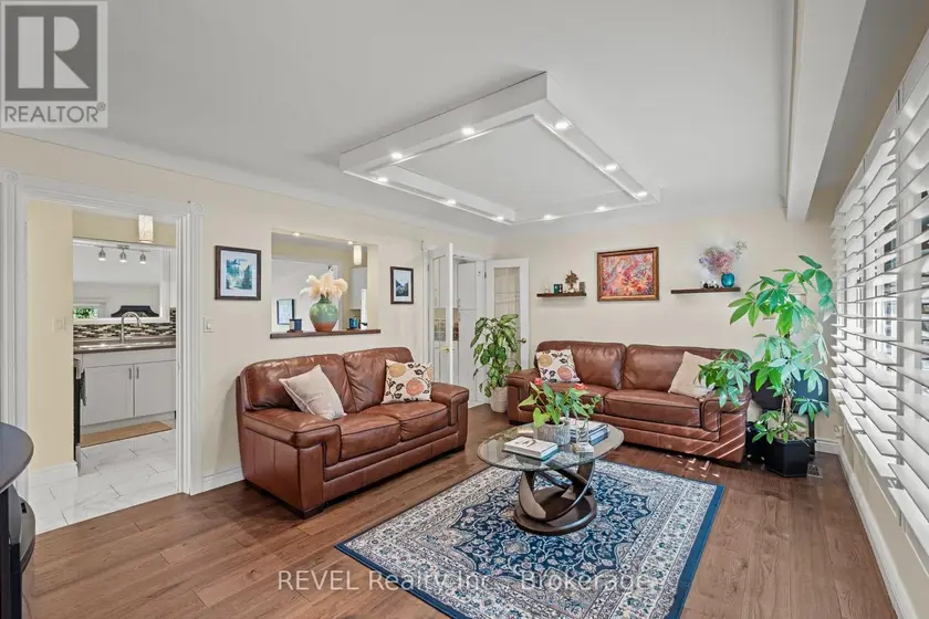 Semi-Detached/Link at 28 BLACK KNIGHT ROAD, St. Catharines