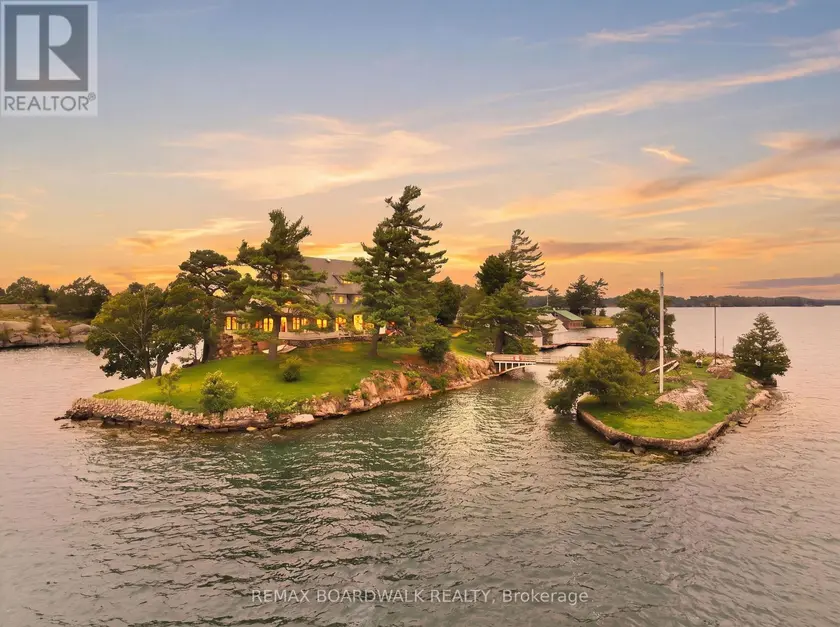 Detached at 0 ZAVIKON ISLAND, Leeds and the Thousand Islands