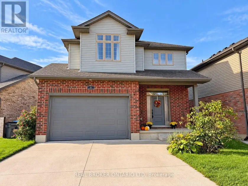 Detached at 22 QUEENSWAY DRIVE, Strathroy-Caradoc