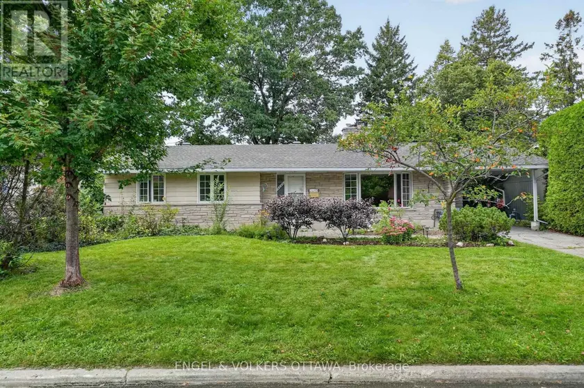 Detached at 2642 MARBLE CRESCENT, Ottawa