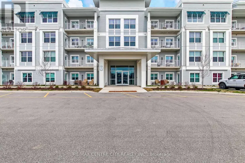 Apartment at 311 - 100 THE PROMENADE, Central Elgin