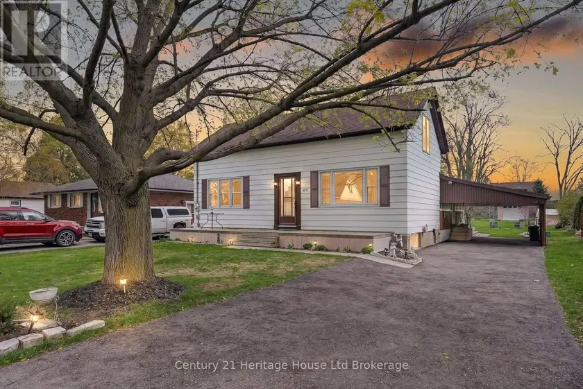 Detached at 69 BEE STREET, Woodstock
