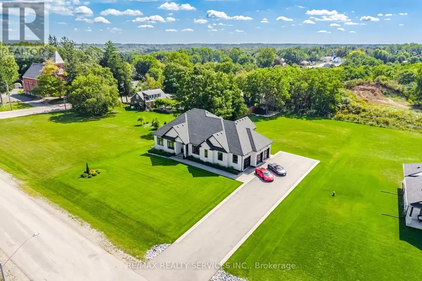 Detached at 56 AUGUSTUS STREET, Brant