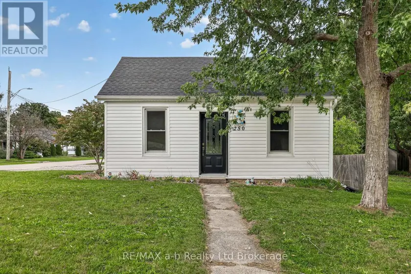 Detached at 250 FREDERICK STREET, Ingersoll